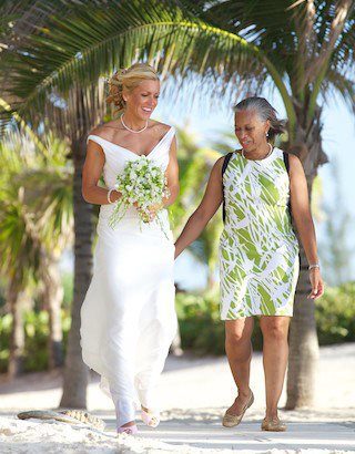 (c) Bahamasweddingplanner.com